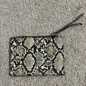 Snakeskin Pattern zip pouch